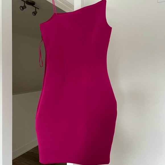 Mini one shoulder dress - Picture 2 of 3